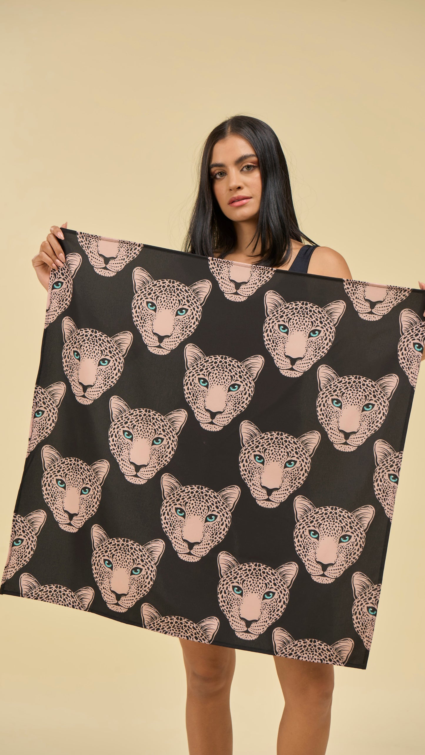 Pañoleta mistica felina