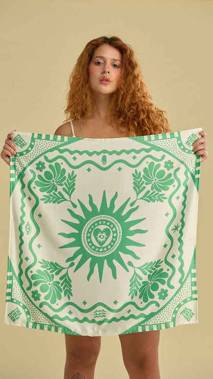 Pañoleta  satinada sol